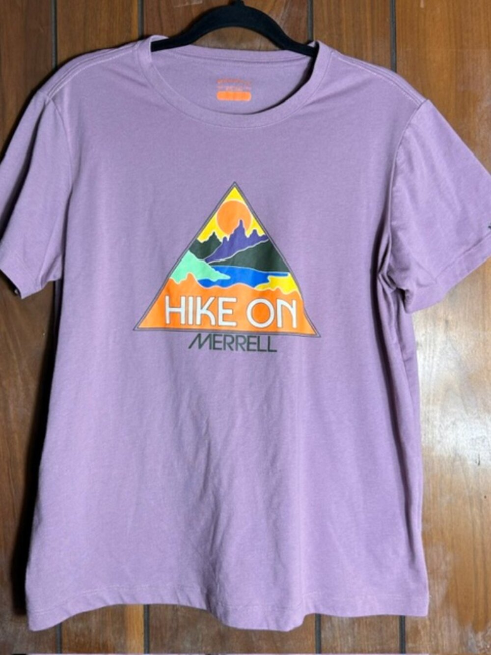 Merrell T-Shirt Womens Sz XL Purple Graphic Print "Hike On" Short Sleeve